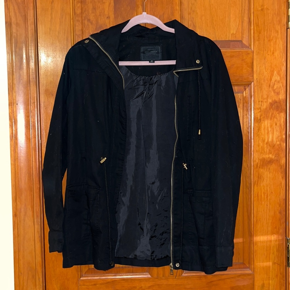 black thin jacket